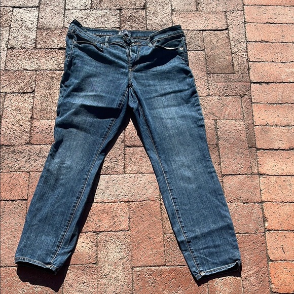 GAP Denim - GAP Straight Leg Jeans